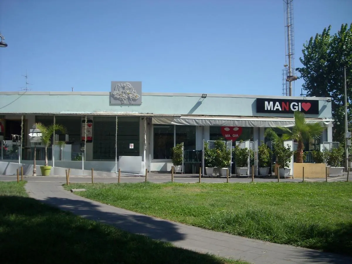 Giovannixxlll B&B Aeroporto di Catania Fontana Rossa 0*,